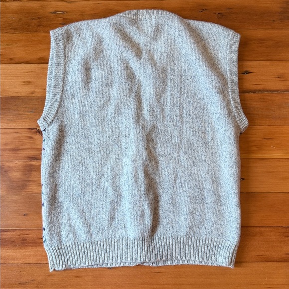Vintage Woolrich Women's Gray Knit Sweater Vest Size XL - Picture 6 of 6